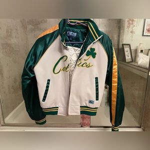 Retro Celtics bomber jacket. Juniors large, fits like an adult medium